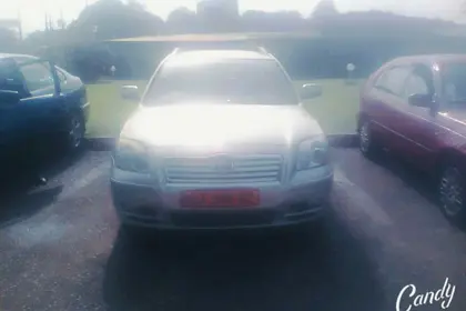 Voiture climatisée, propre, luxueuse, bonne sonorisatio